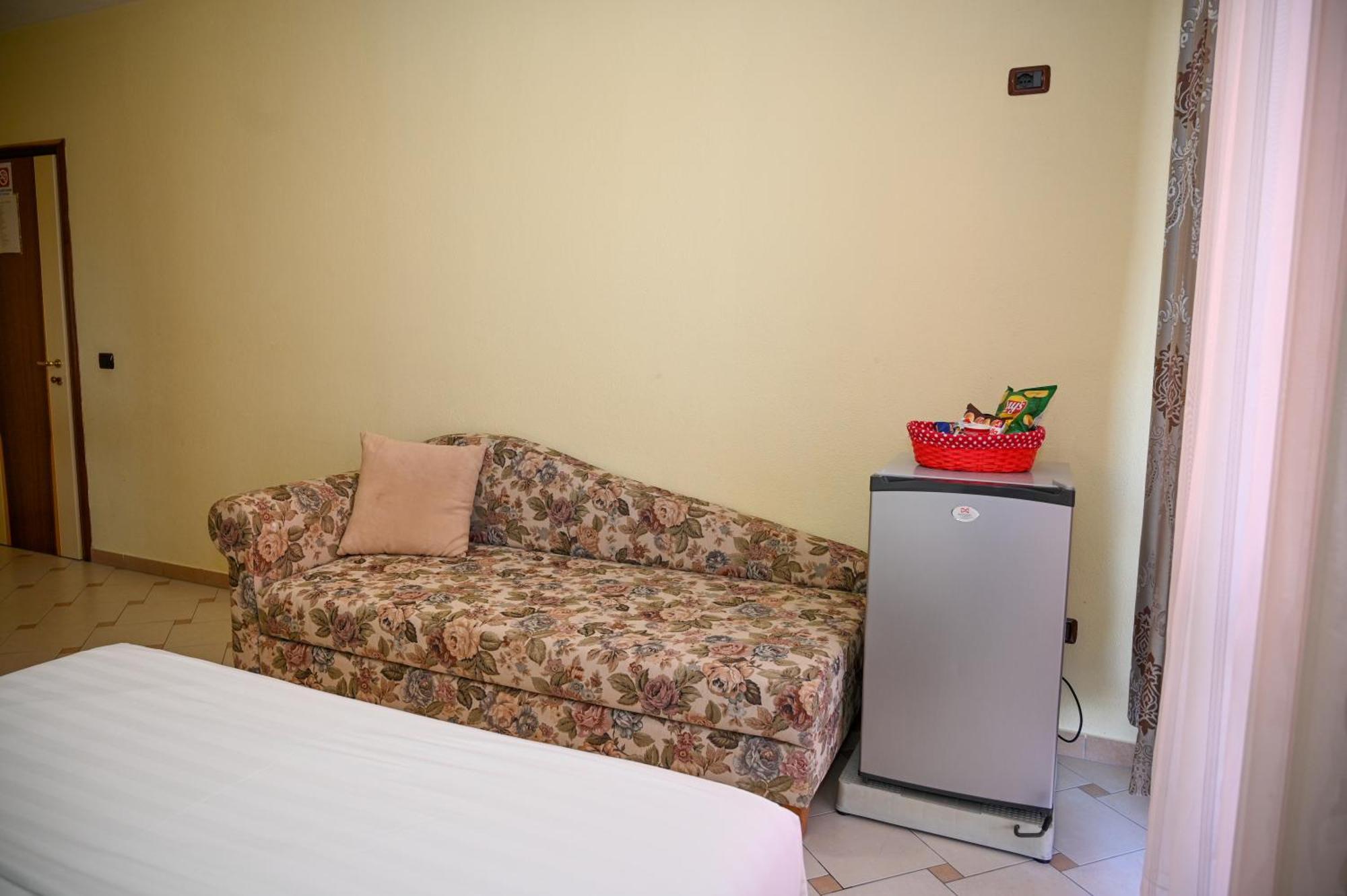 Hotel Vila Emes Durres Bilik gambar