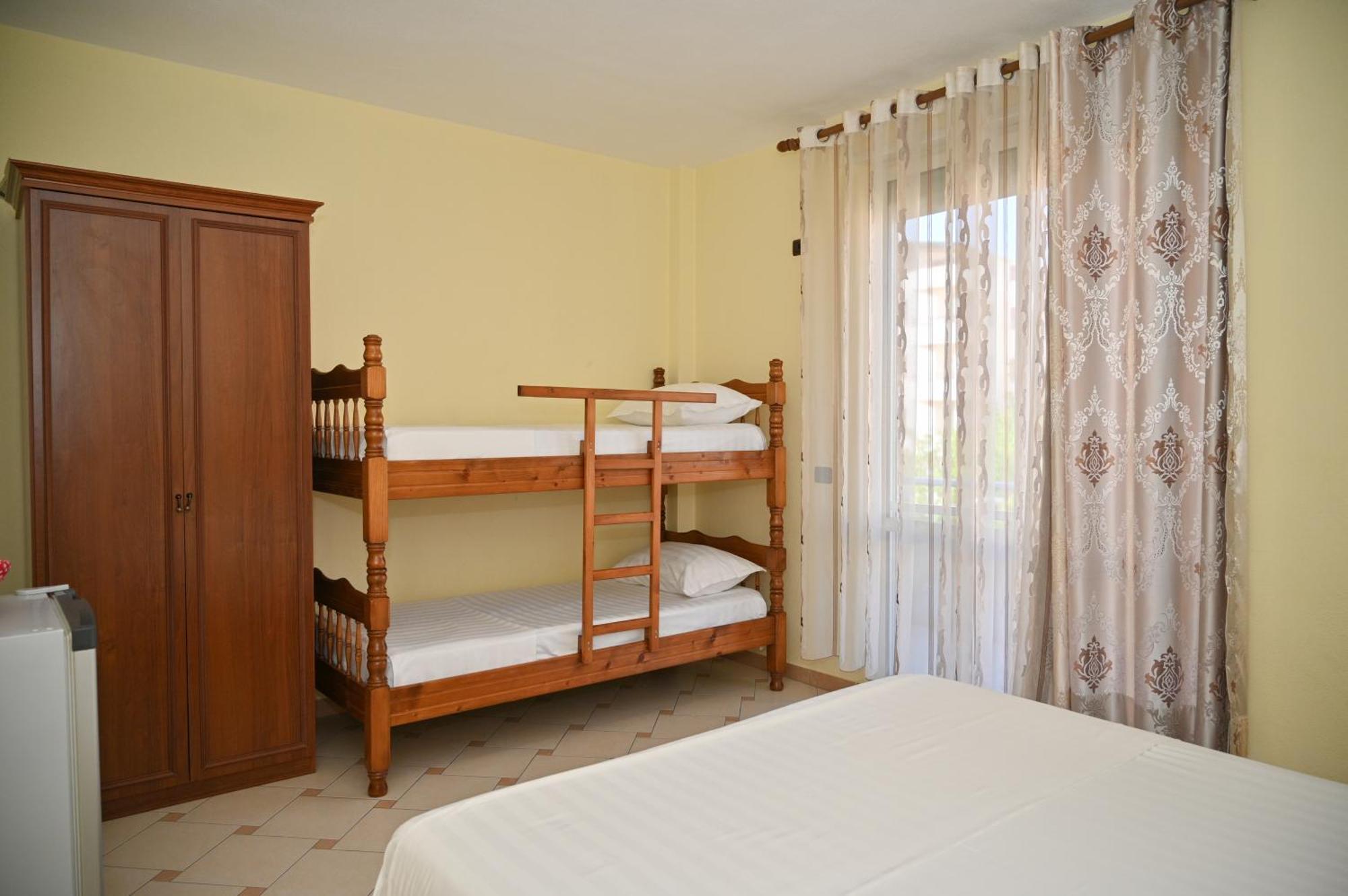 Hotel Vila Emes Durres Bilik gambar