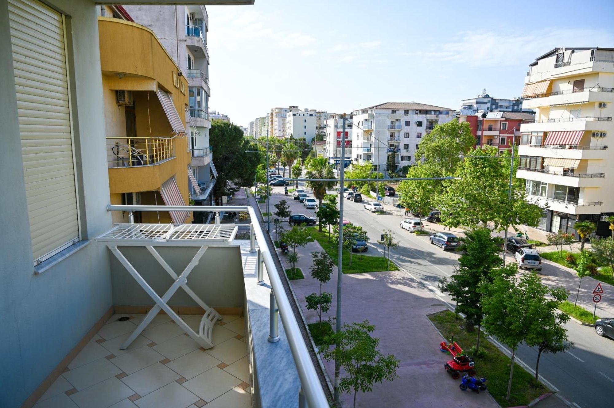 Hotel Vila Emes Durres Luaran gambar