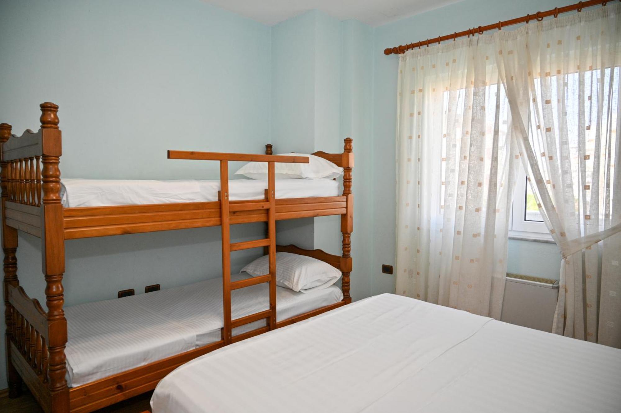 Hotel Vila Emes Durres Bilik gambar