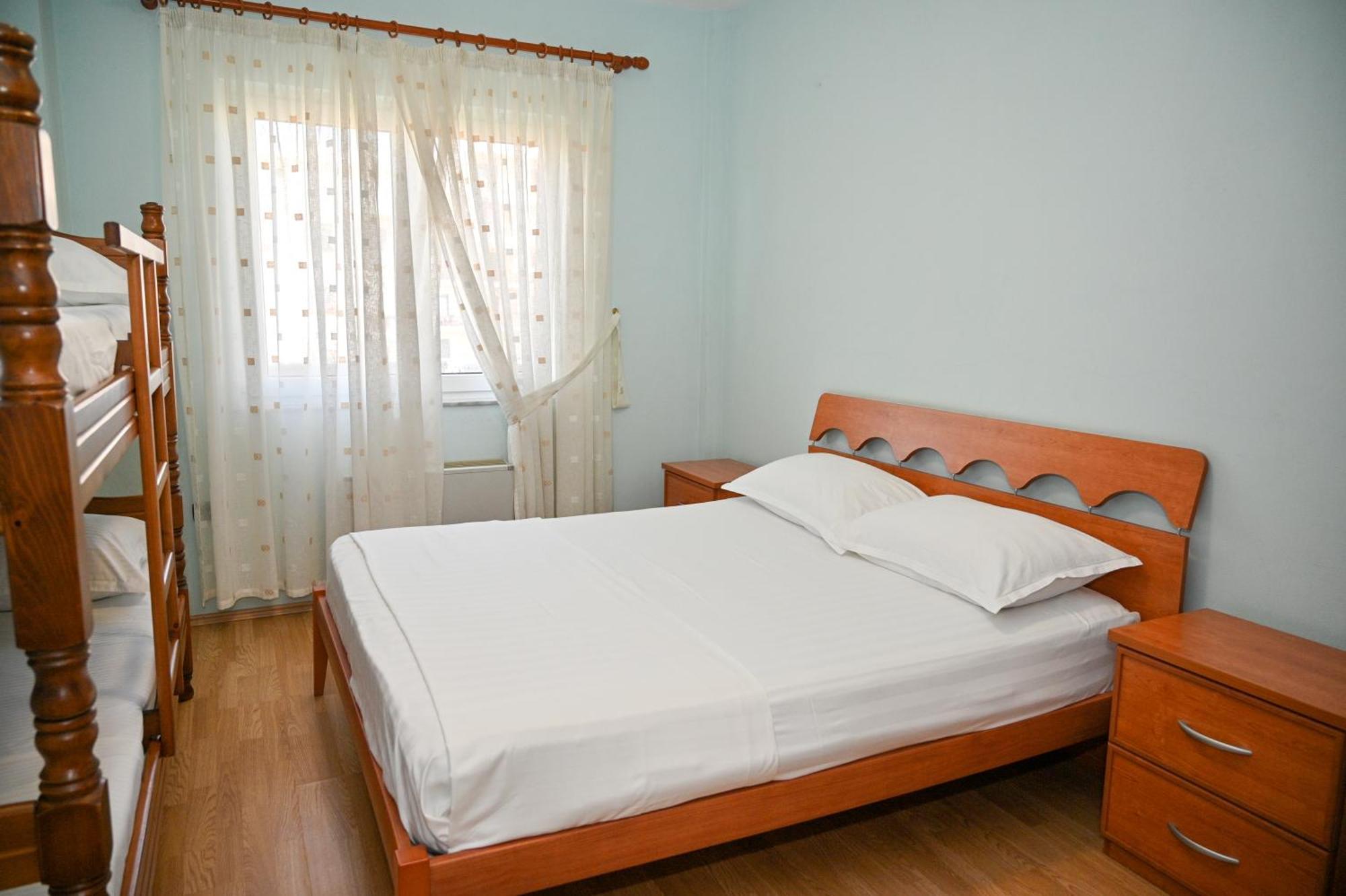 Hotel Vila Emes Durres Luaran gambar
